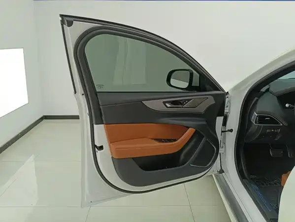 Jaguar XEL 2024
