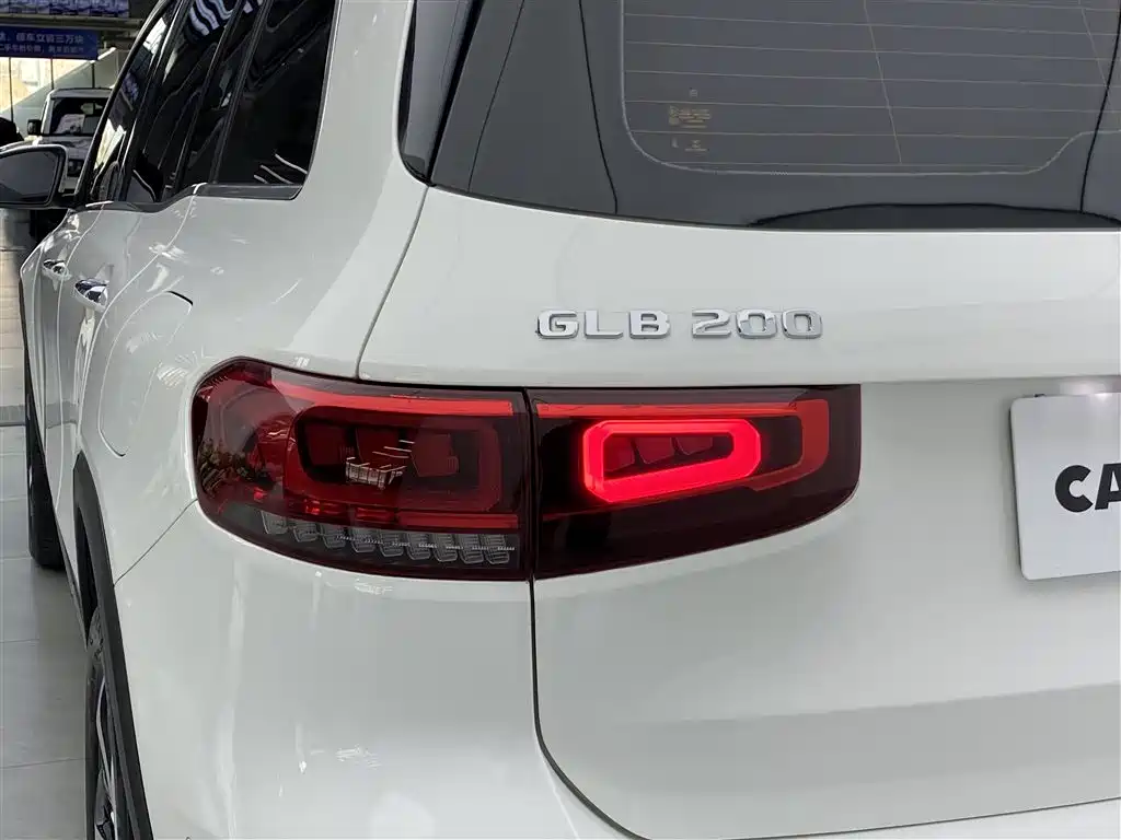 Mercedes-Benz GLB 2021 — фото 35