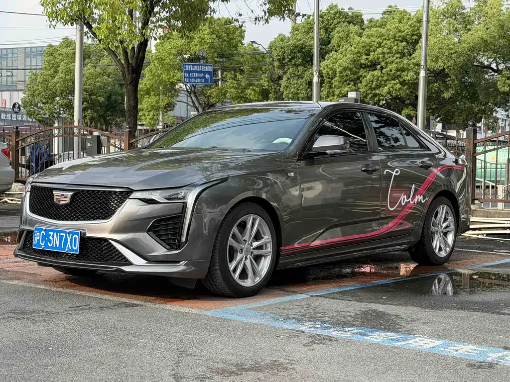 Cadillac CT4 2021