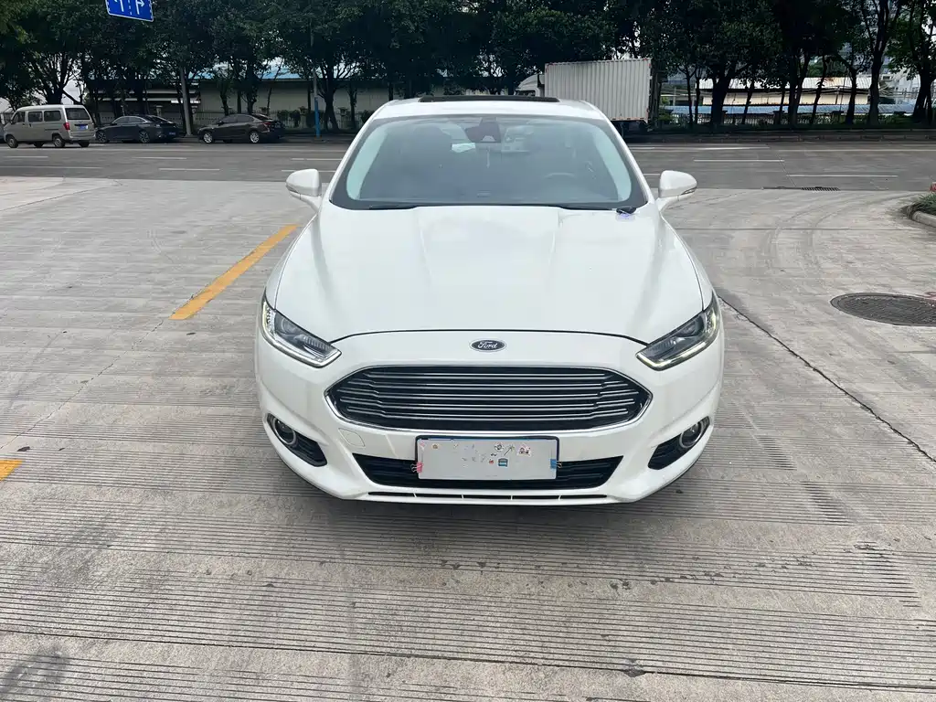 Ford Mondeo 2015 — фото 2