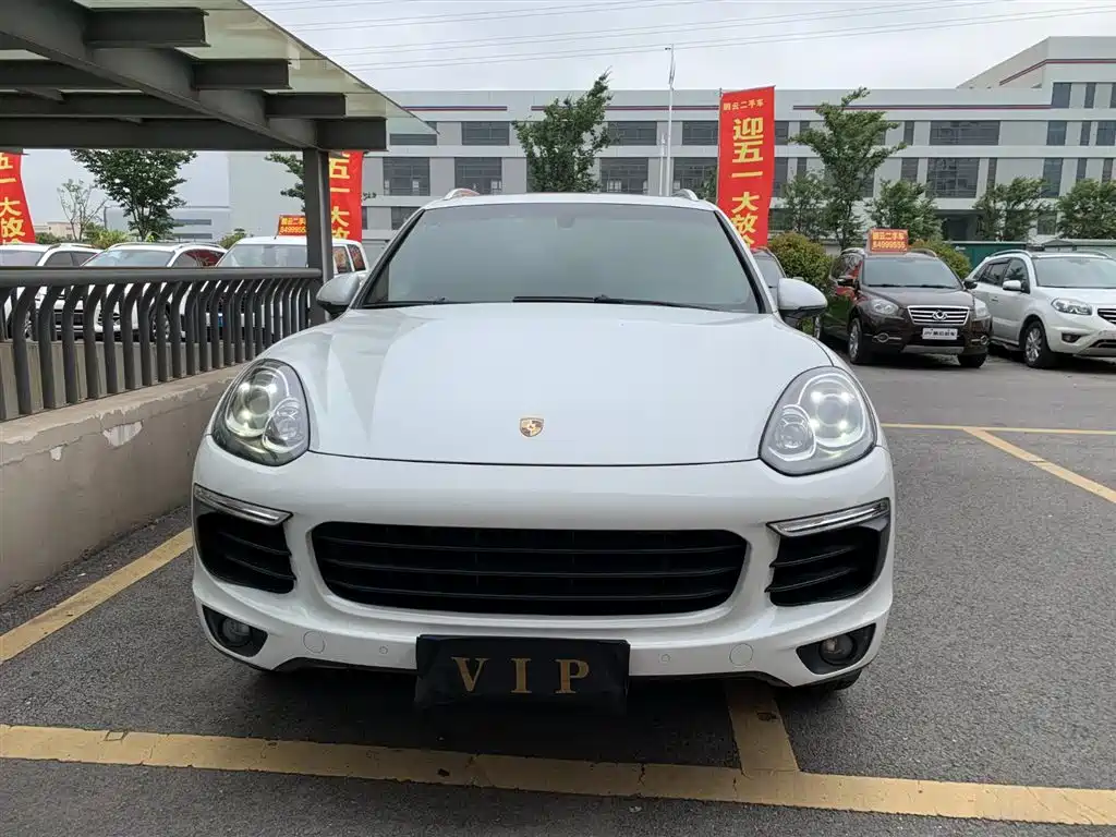 Porsche Cayenne 2015 — фото 2
