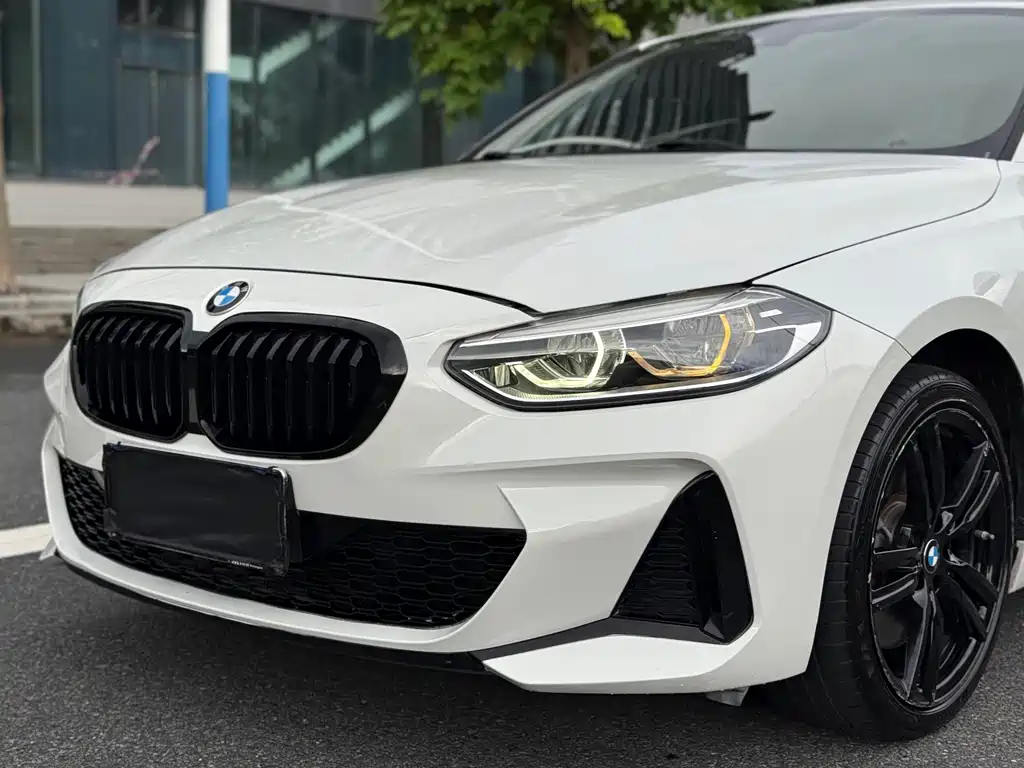 BMW 1 Series 2021