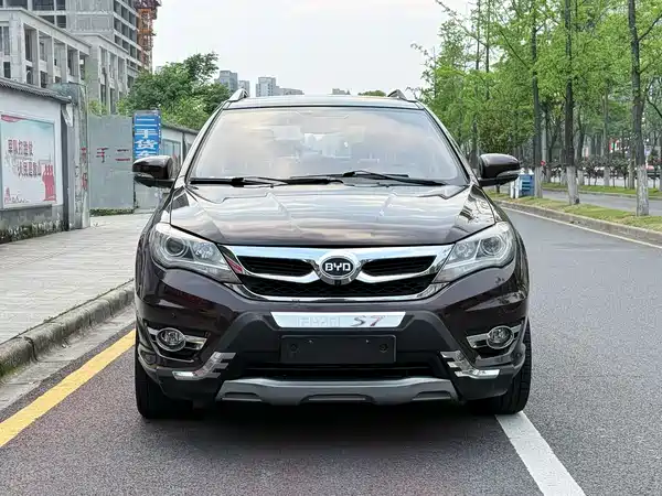 BYD S7 2015
