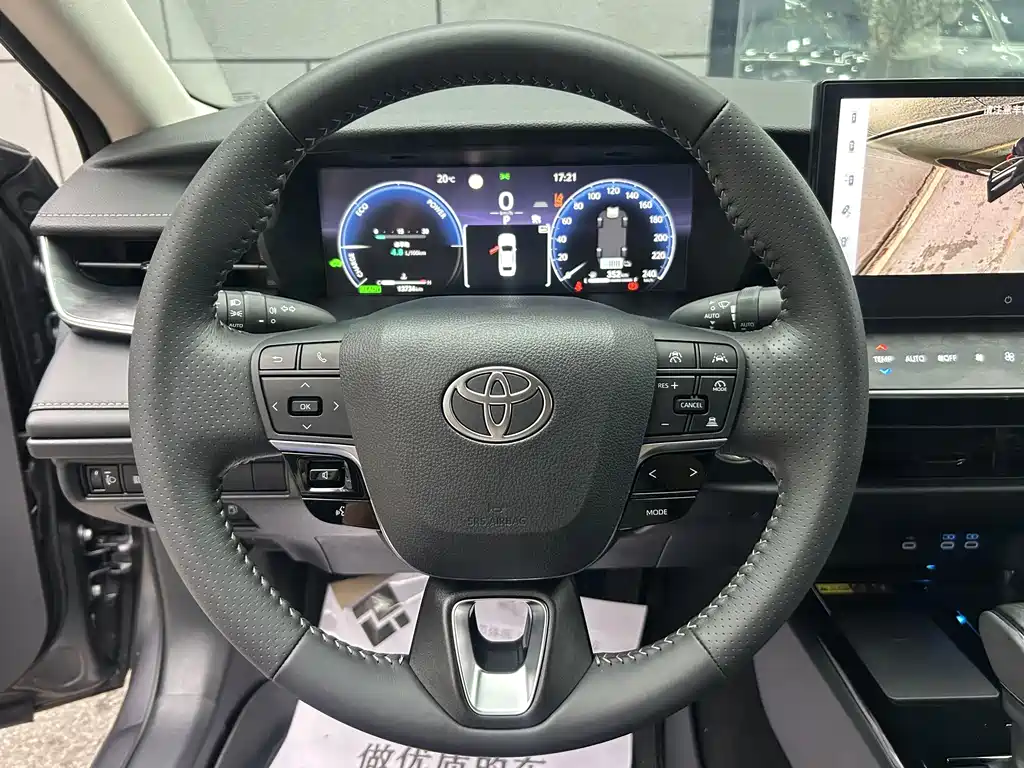 Toyota Camry 2025 — фото 12