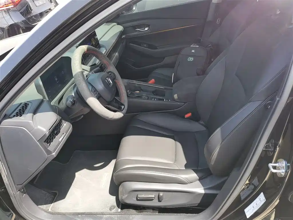 Honda Accord 2024 — фото 15