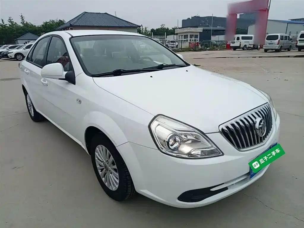 Buick Excelle 2015 — фото 22