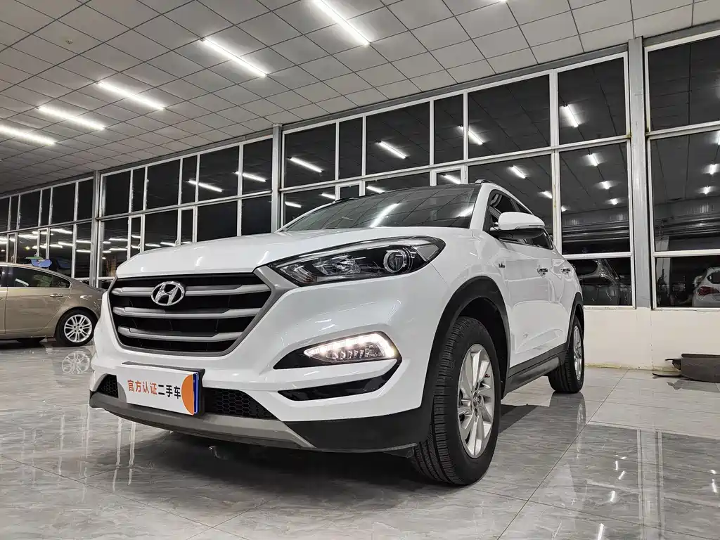 Hyundai Tucson 2018 — фото 1
