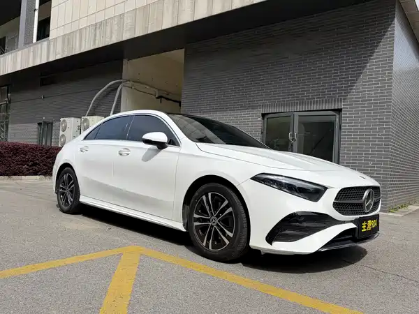 Mercedes-Benz A-Class 2023