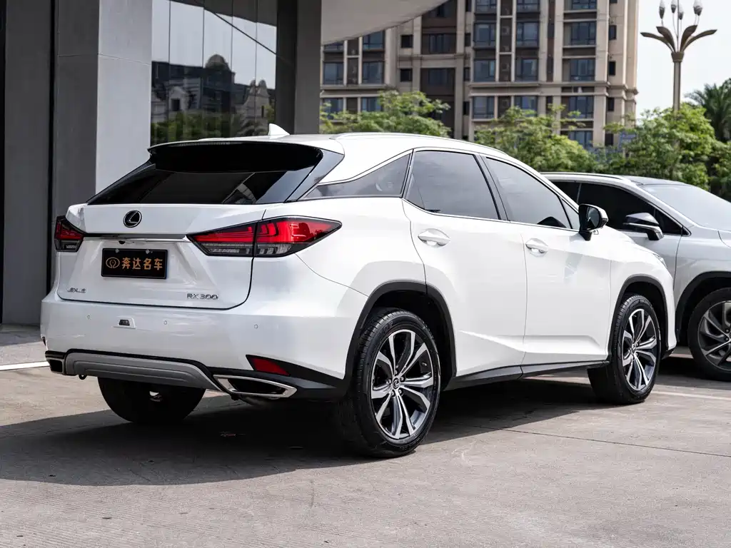 Lexus RX 2022 — фото 3