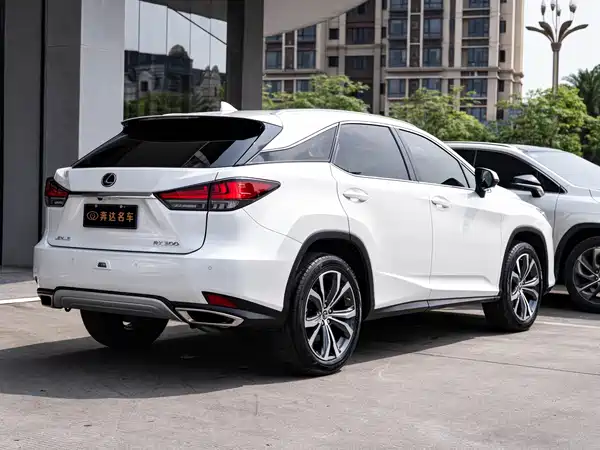 Lexus RX 2022