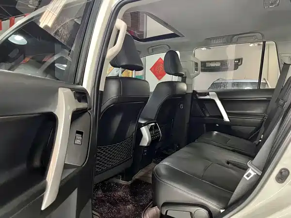 Toyota Prado 2019