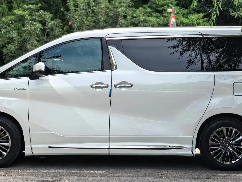 Toyota Vellfire 2021 — фото 4