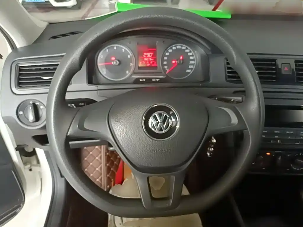 Volkswagen Santana 2018 — фото 11