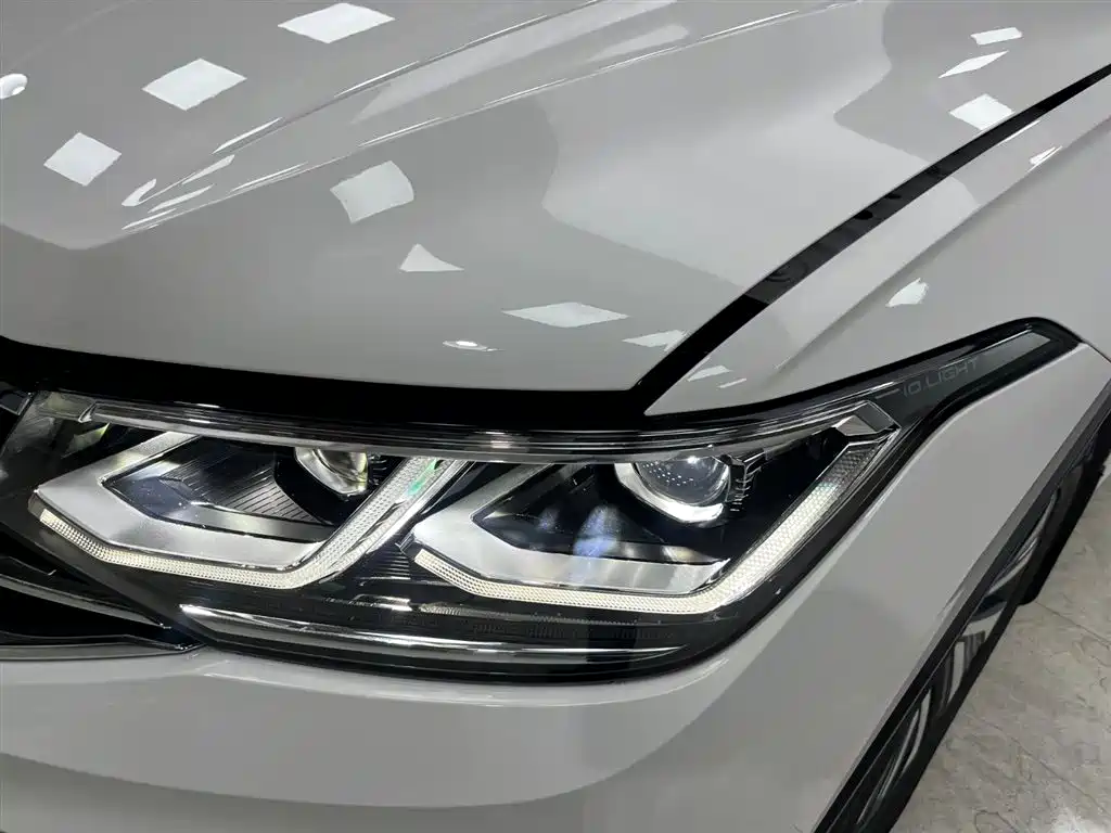 Volkswagen Tiguan L PHEV 2022 — фото 18