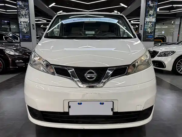 Nissan NV200 2016