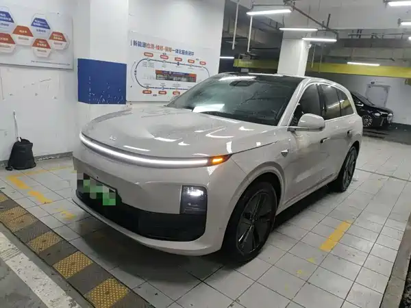 Li Auto L6 2024
