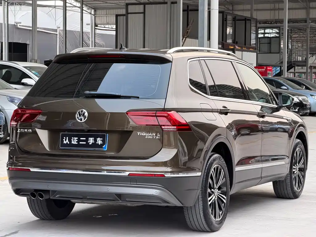 Volkswagen Tiguan L 2017 — фото 4