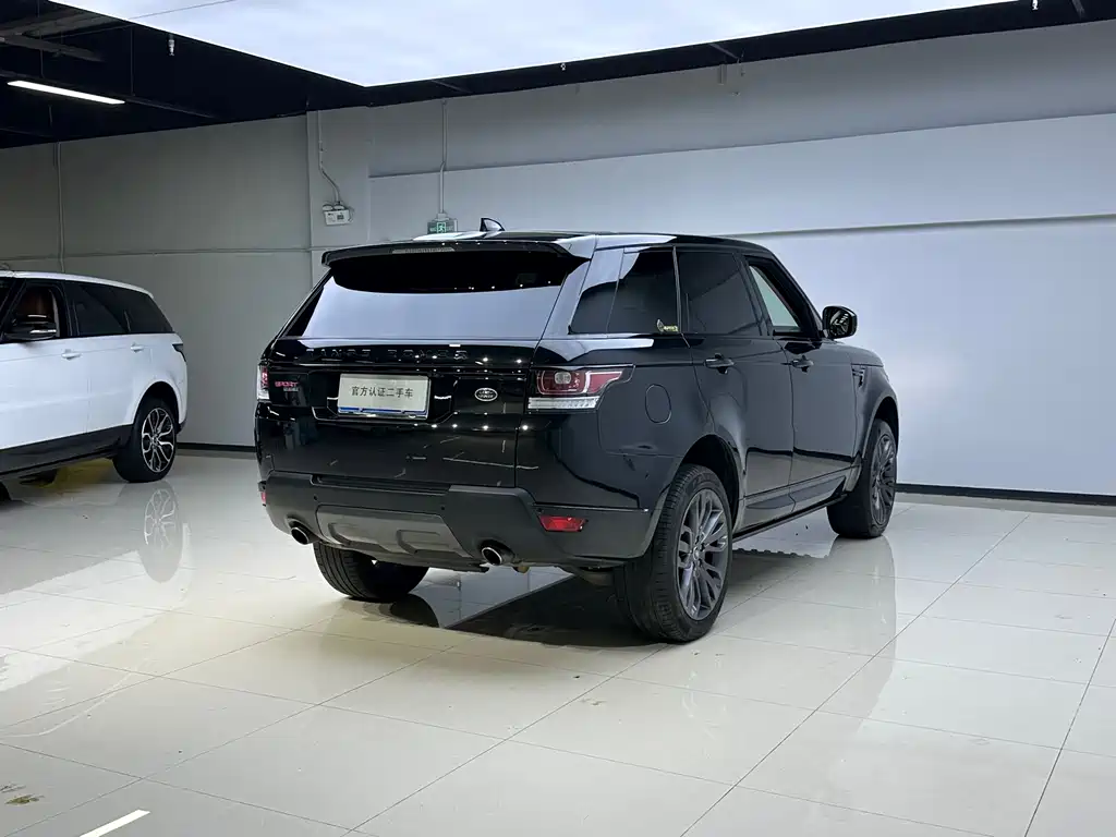 Land Rover Range Rover Sport 2017 — фото 13