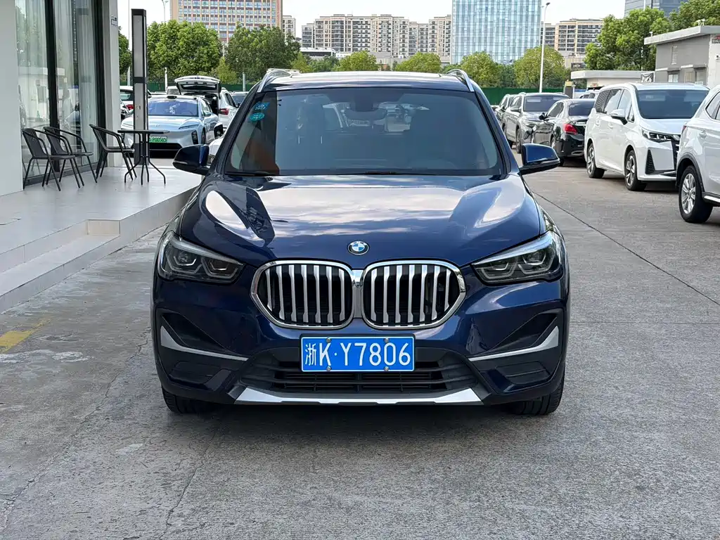 BMW X1 2020 — фото 1