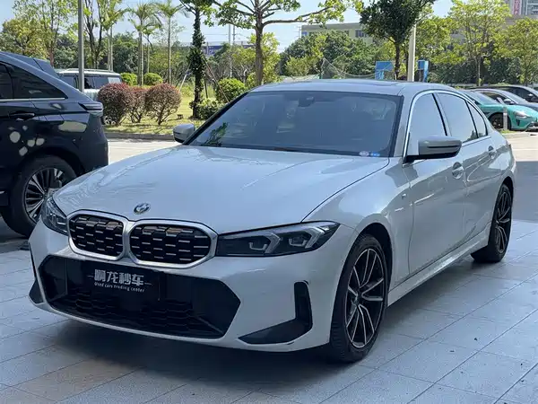 BMW 3 Series 2025
