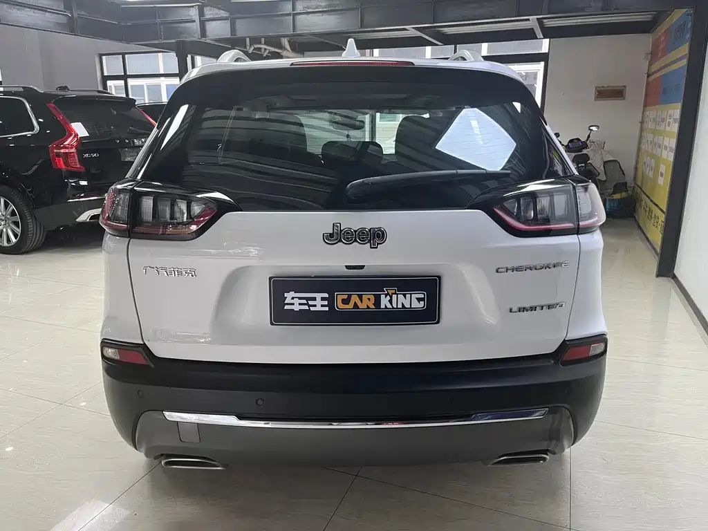 Jeep Cherokee 2020 — фото 15