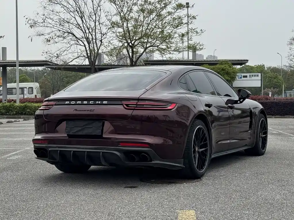 Porsche Panamera 2018 — фото 4