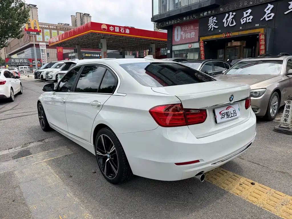 BMW 3 Series 2015 — фото 14