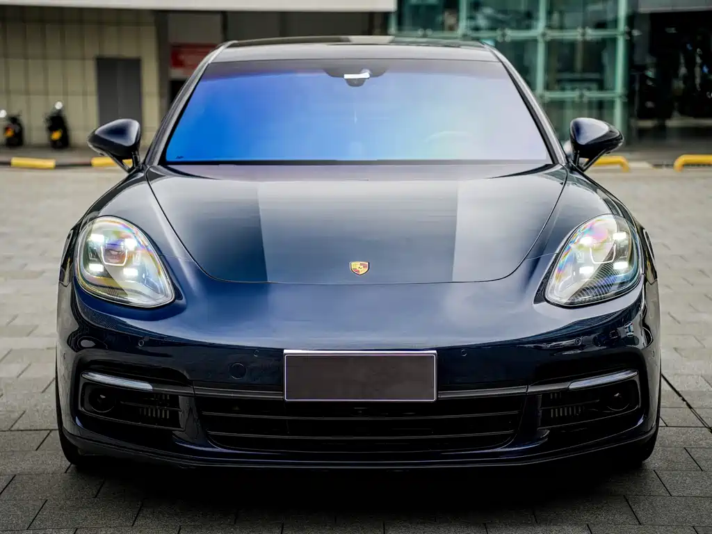 Porsche Panamera 2019 — фото 2