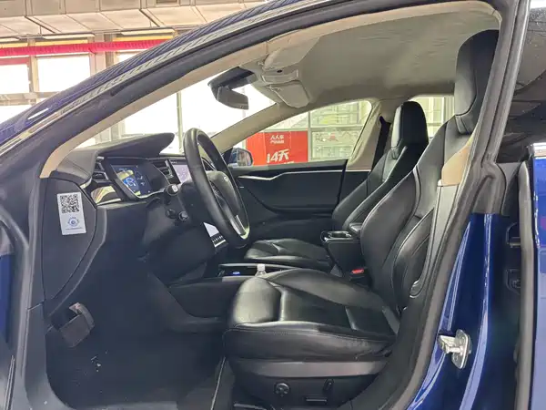Tesla Model S 2016