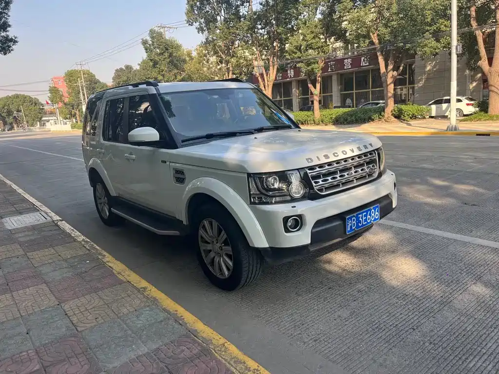 Land Rover Discovery 2015 — фото 2