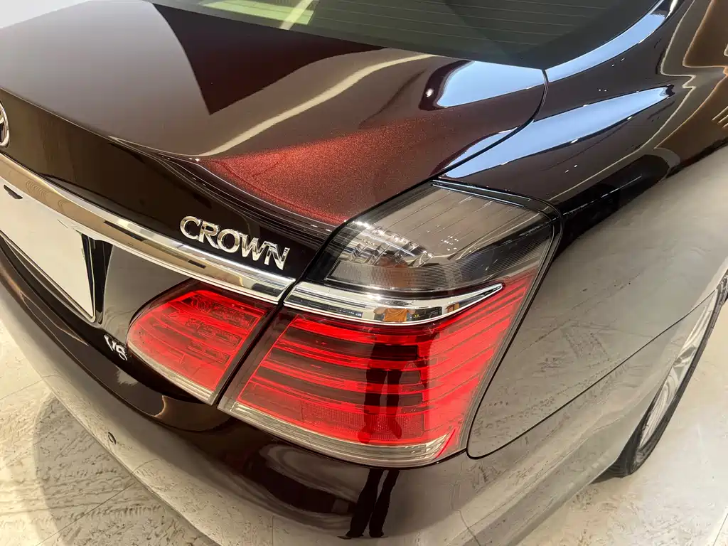 Toyota Crown 2013 — фото 12