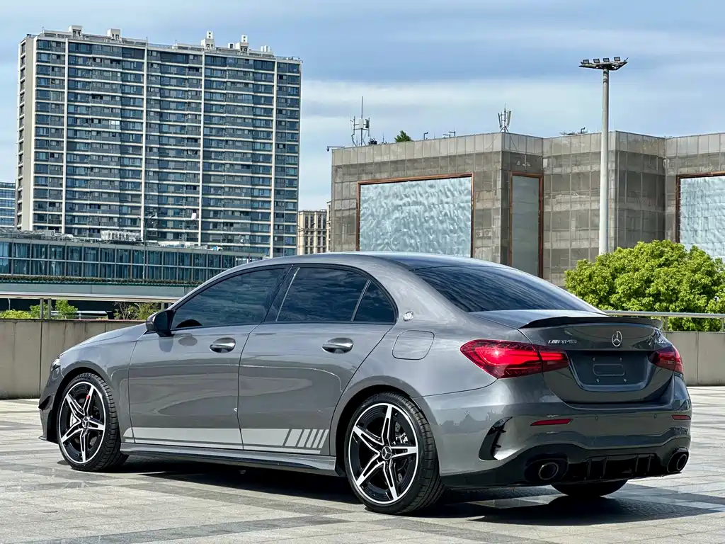 Mercedes-Benz A-Class AMG 2024 — фото 15