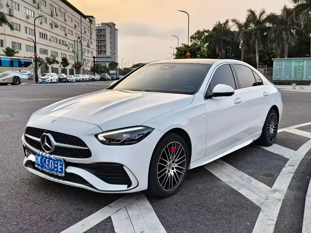 Mercedes-Benz C-Class 2023 — фото 1