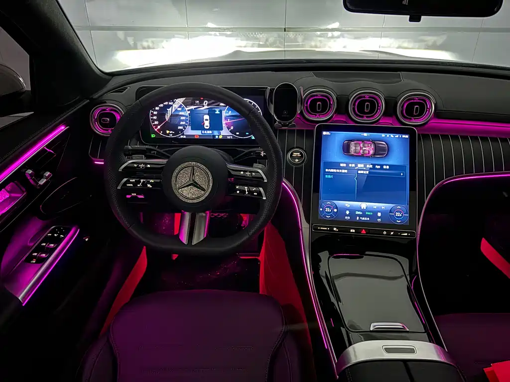 Mercedes-Benz C-Class 2025 — фото 17