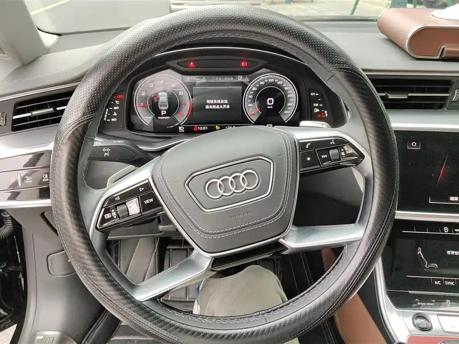 Audi A7L 2025 — фото 14