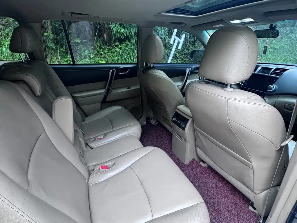 Toyota Highlander 2009 — фото 10