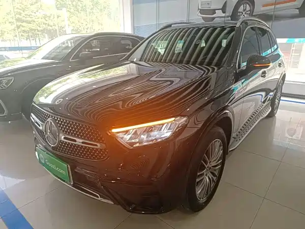 Mercedes-Benz GLC 2023