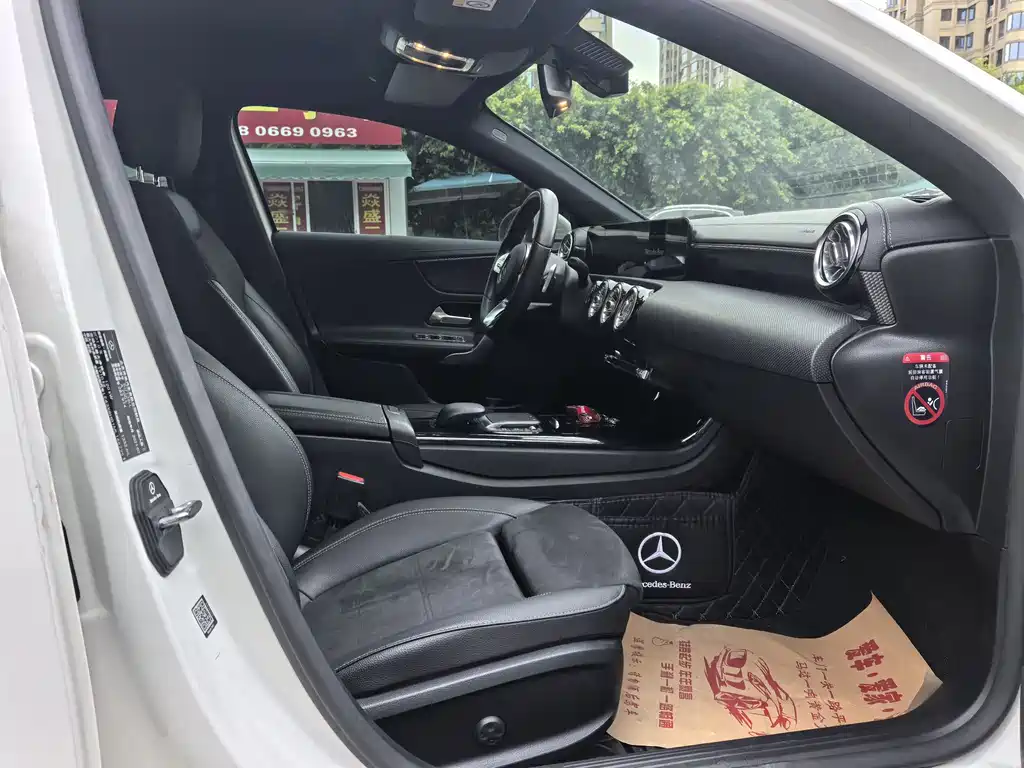 Mercedes-Benz A-Class 2021 — фото 17