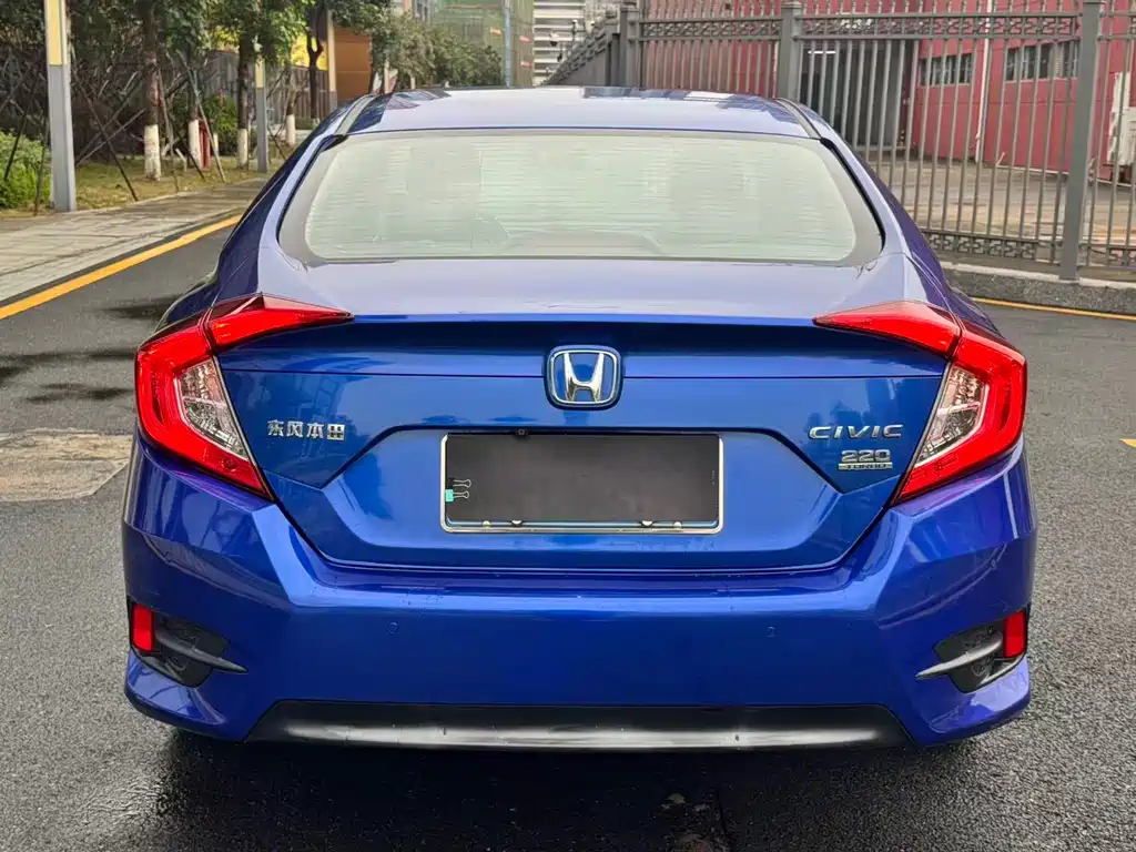 Honda Civic 2019 — фото 5