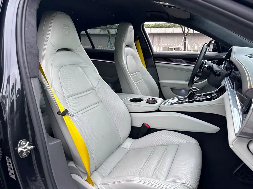 Porsche Panamera 2019 — фото 9