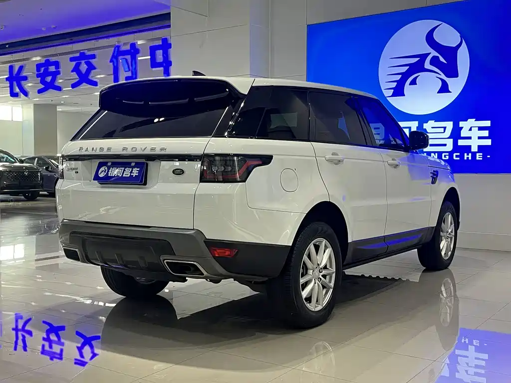 Land Rover Sport 2020 — фото 16