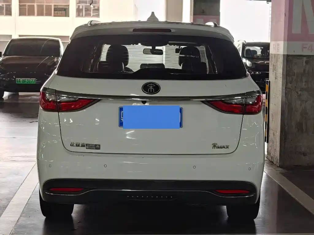BYD MAX 2018 — фото 5