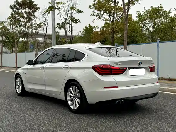 BMW 5 Series GT 2015