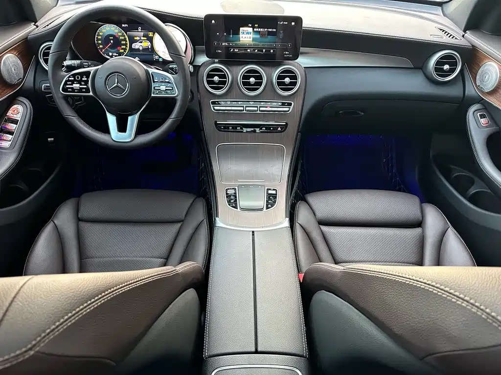 Mercedes-Benz GLC 2021 — фото 9