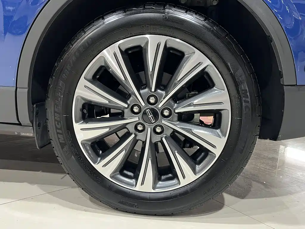 Lincoln Corsair 2022 — фото 18