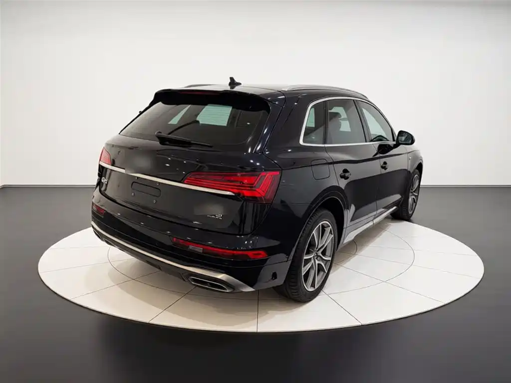 Audi Q5L 2023 — фото 5