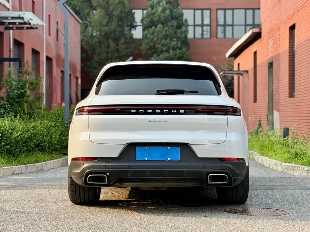 Porsche Cayenne 2024