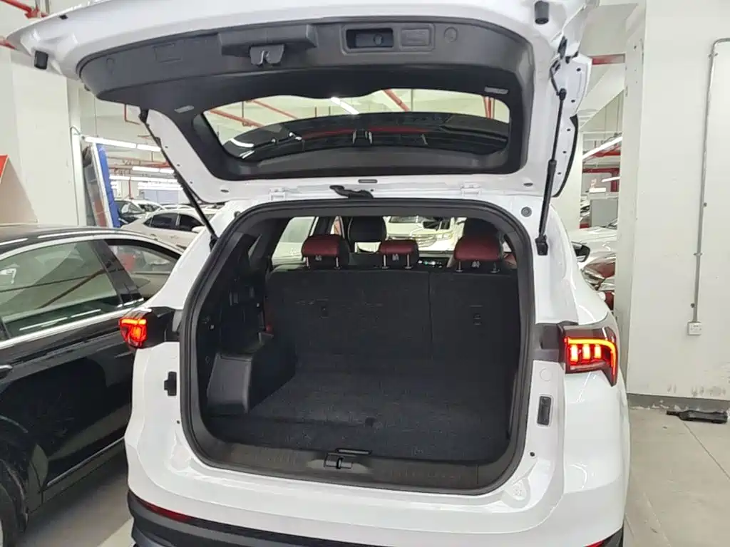 Jetour X70 PLUS 2025 — фото 19