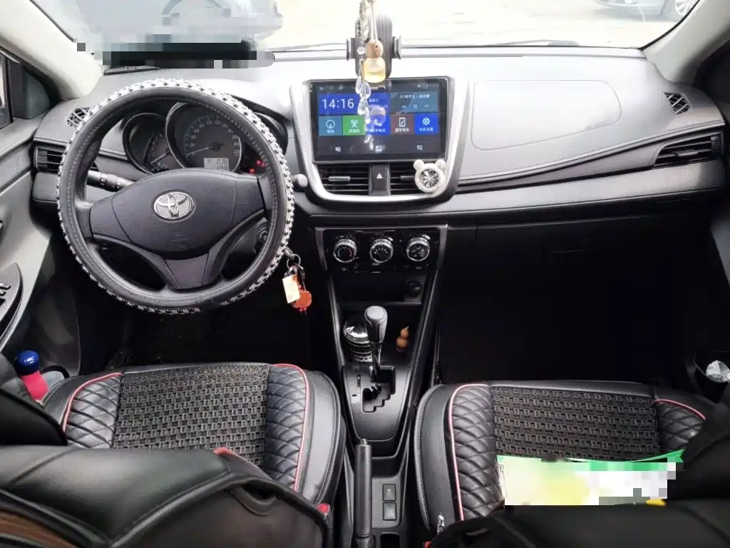 Toyota Yaris L 2019 — фото 13