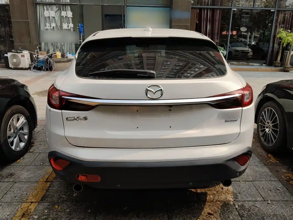 Mazda CX-4 2018 — фото 6